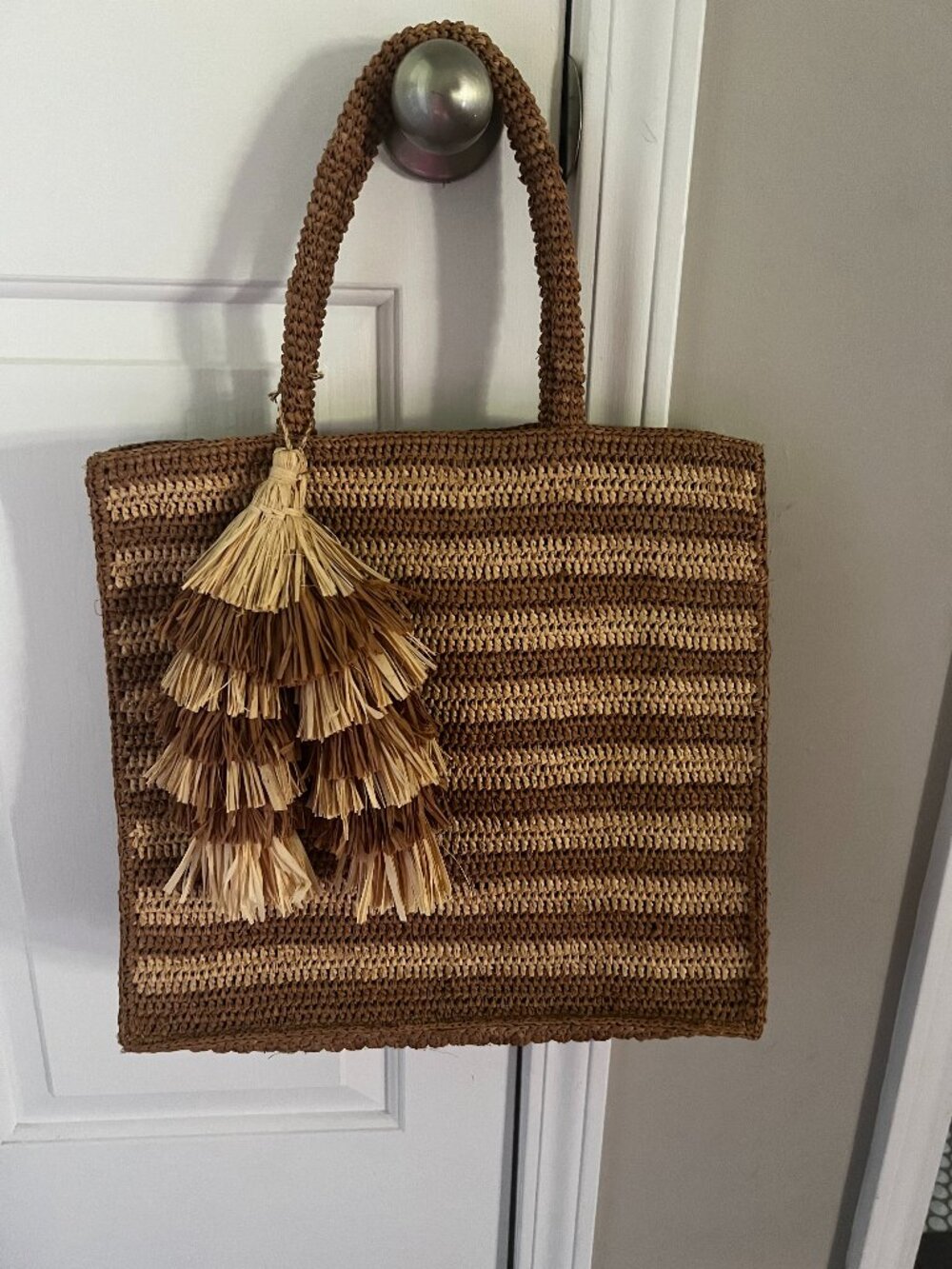 Mar Y Sol handmade raffia tote